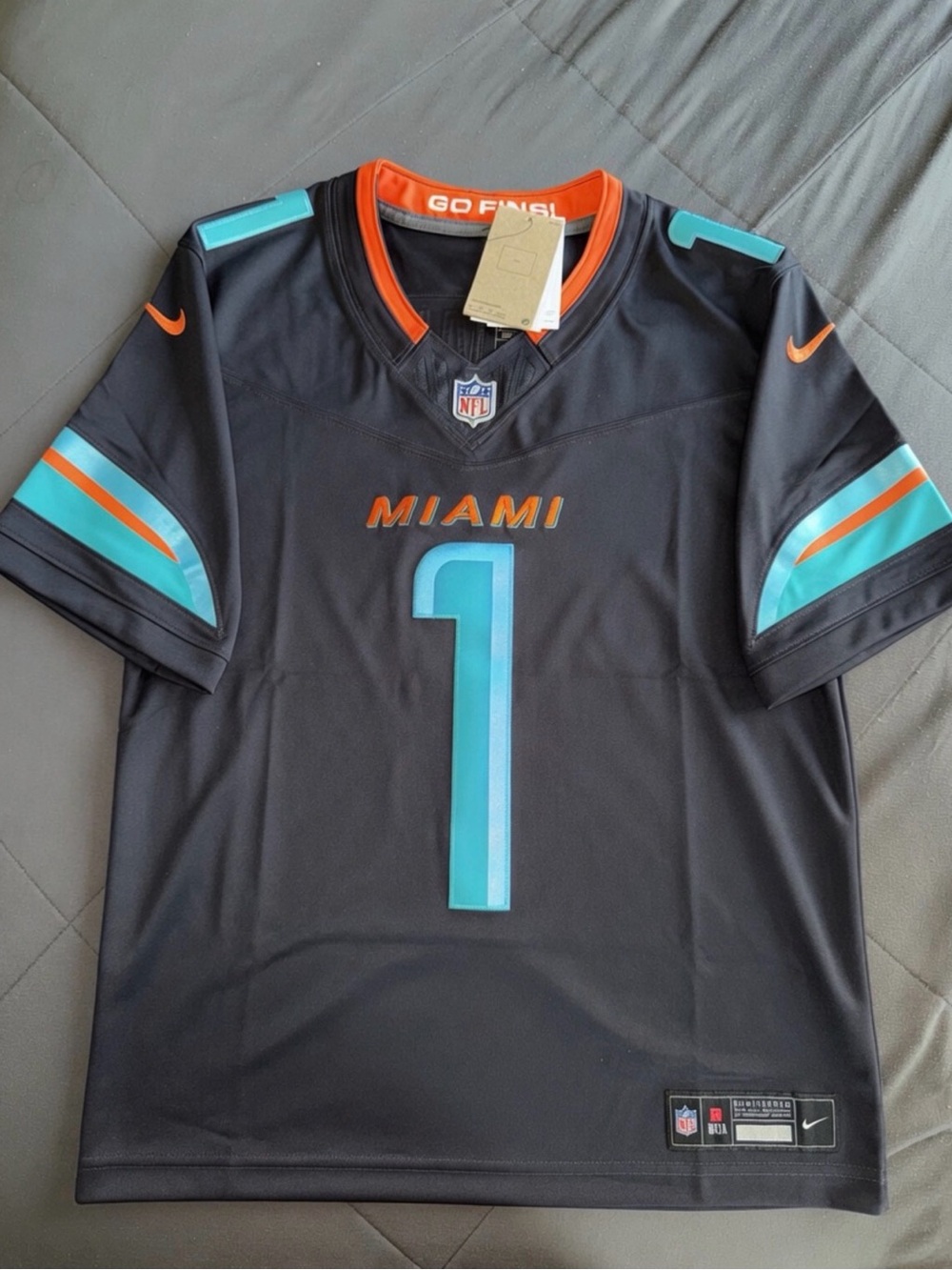 Tua Tagvailoa NFL Rivals Miami Dolphins Nike Jersey Stitched Mens medium